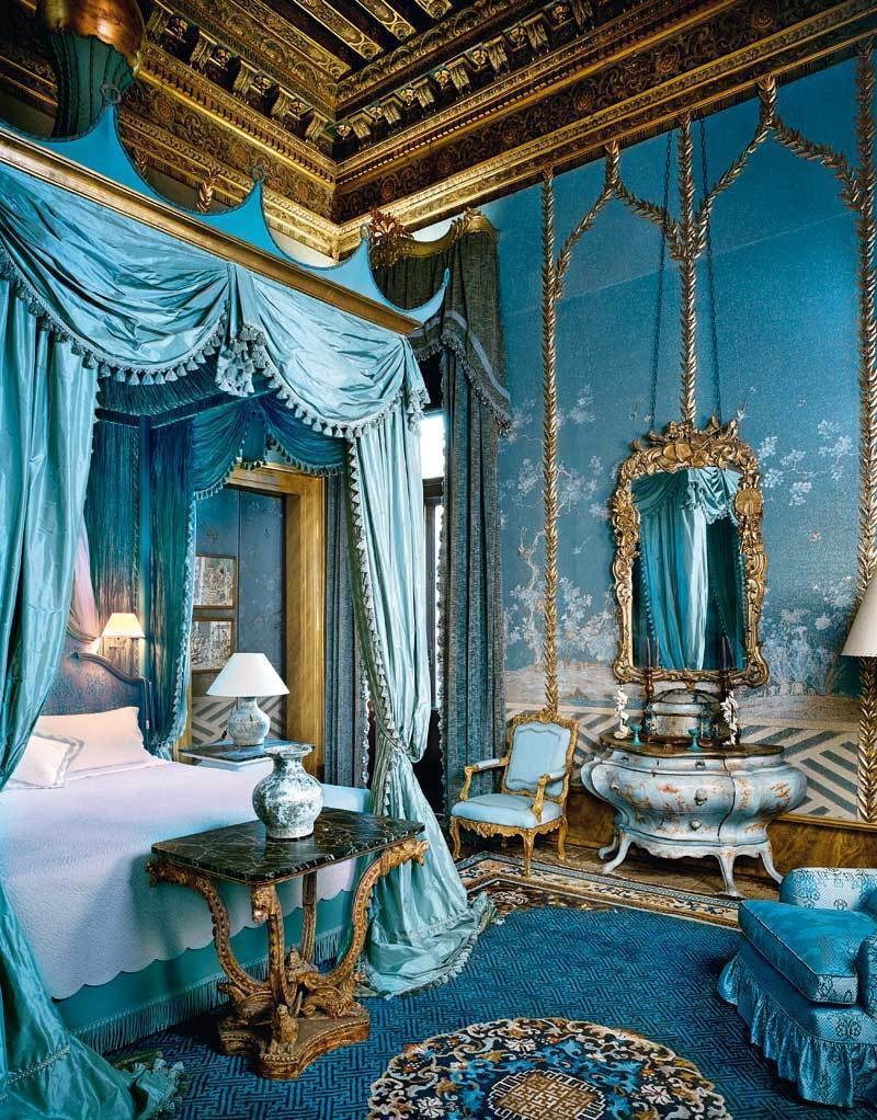classic_victorian_style_bedroom_12